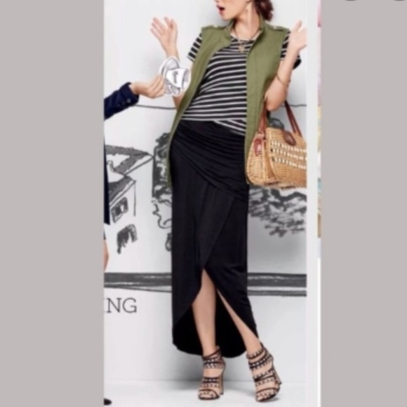 CAbi Dresses & Skirts - CAbi black ruched two piece top and gathered skirt